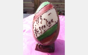 Ballons de Rugby en Chocolat en vente pour la fête des Mères...